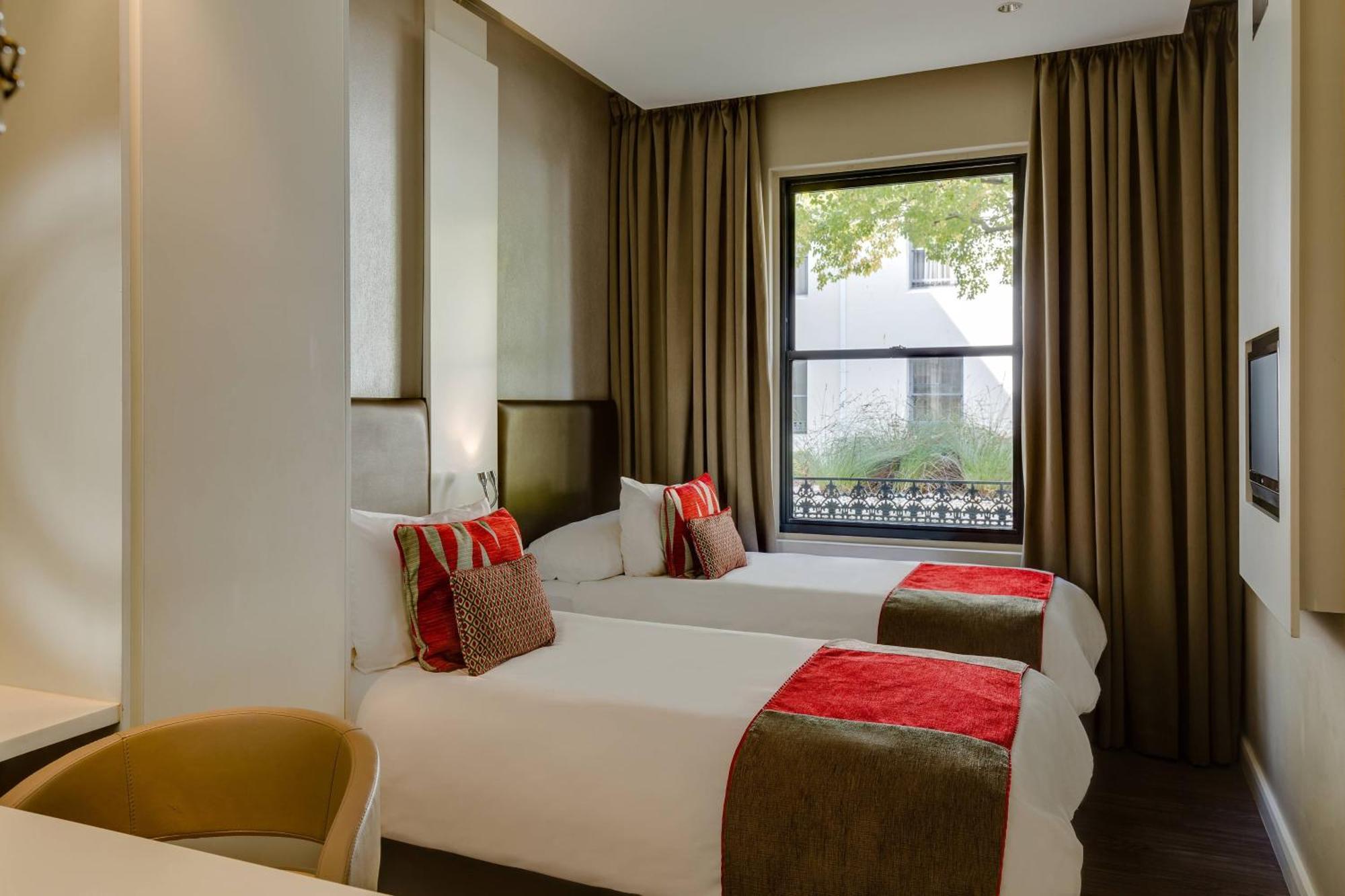 Protea Hotel By Marriott Cape Town Waterfront Breakwater Lodge Экстерьер фото