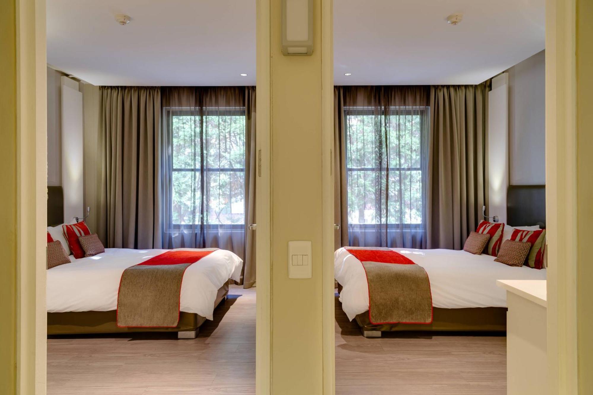 Protea Hotel By Marriott Cape Town Waterfront Breakwater Lodge Экстерьер фото
