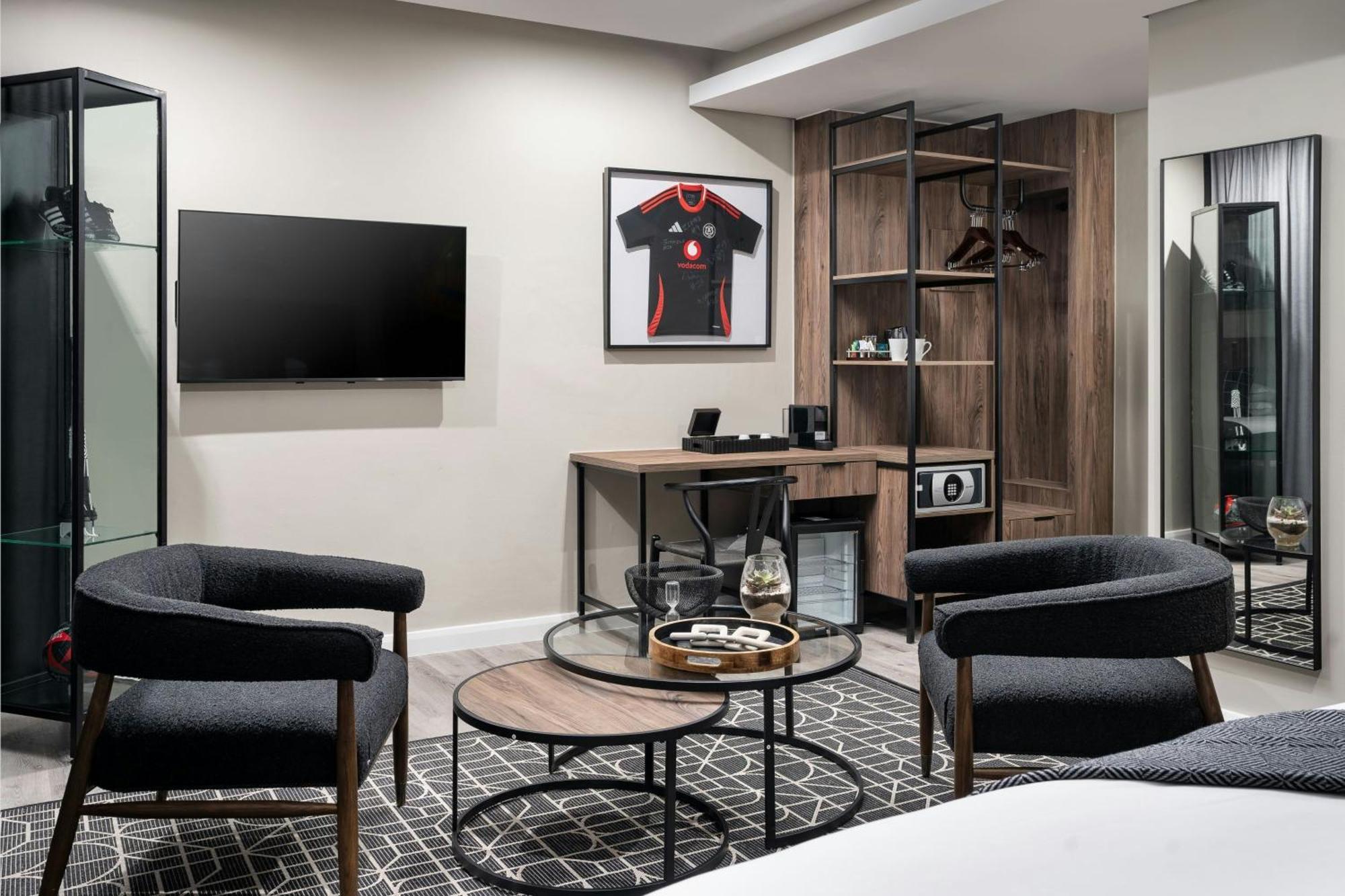 Protea Hotel By Marriott Cape Town Waterfront Breakwater Lodge Экстерьер фото