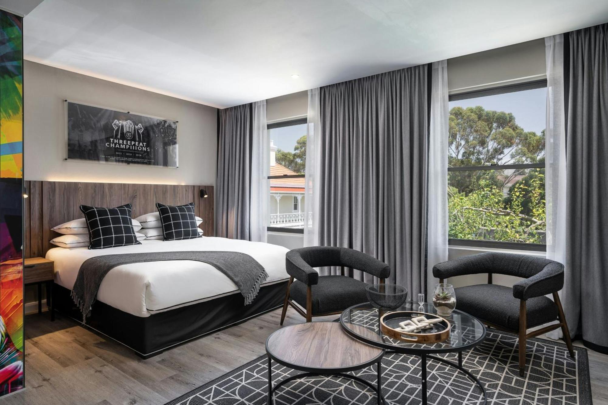 Protea Hotel By Marriott Cape Town Waterfront Breakwater Lodge Экстерьер фото